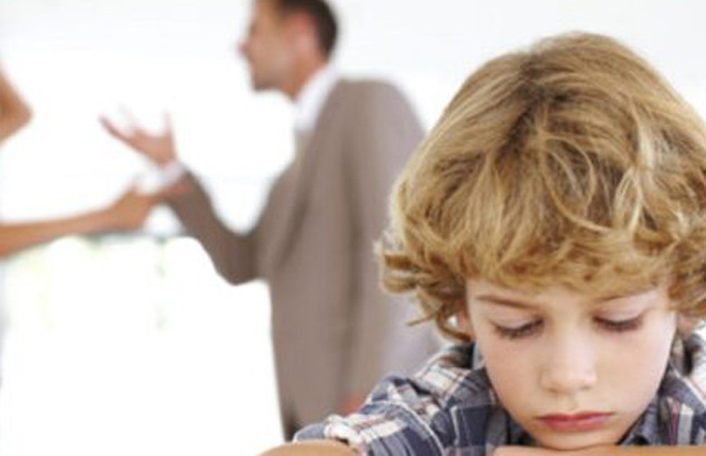 تقدير المصلحة الفضلى للطفل عند الطلاق